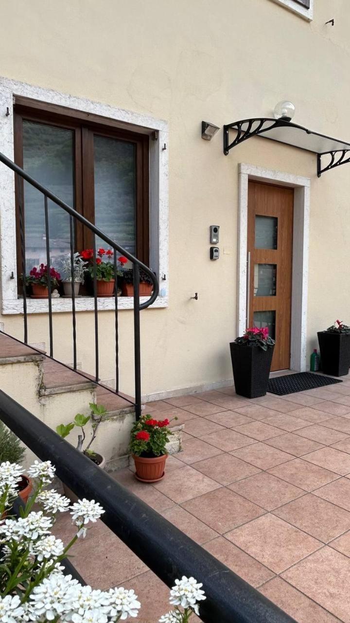 Garda View Apartment Тено Екстериор снимка